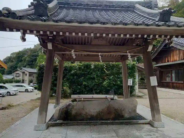 猿投神社の手水舎