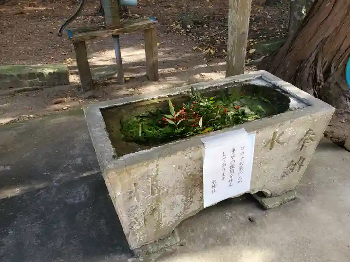 椿ノ海 水神社の手水舎