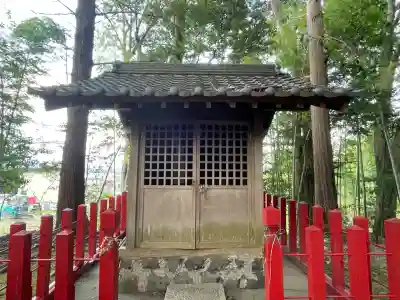 尾白稲荷神社(岐阜県)