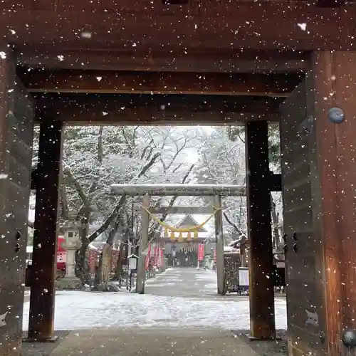 眞田神社の山門