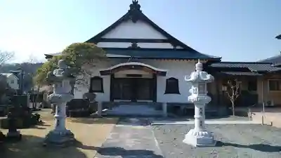 実成寺の本殿・本堂