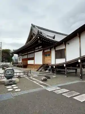龍源院の{uncategorized: "未分類", other: "その他", undefined: "問題あり", building: "その他建物", grave: "お墓", sacred_gate: "鳥居", guardian: "狛犬", statue: "像", buddha: "仏像", history: "歴史", nature: "自然", garden: "庭園", animal: "動物", pagoda: "塔", temizu: "手水舎", mountain_gate: "山門・神門", sanctuary: "本殿・本堂", subordinate: "末社・摂社", art: "芸術", scenery: "景色", jizo: "地蔵", ema: "絵馬", goshuin: "御朱印", omikuji: "おみくじ", items: "授与品その他", amulet: "お守り", goshuincho: "御朱印帳", eats: "食事", festival: "お祭り", votive_dance: "神楽", shichigosan: "七五三参", wedding: "結婚式", experience: "体験その他", initially: "初詣", around: "周辺", anti_infection: "感染症対策"}