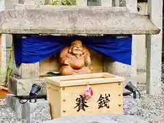 別小江神社の像