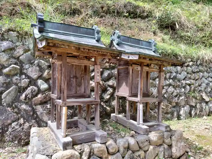 慈久神社の{uncategorized: "未分類", other: "その他", undefined: "問題あり", building: "その他建物", grave: "お墓", sacred_gate: "鳥居", guardian: "狛犬", statue: "像", buddha: "仏像", history: "歴史", nature: "自然", garden: "庭園", animal: "動物", pagoda: "塔", temizu: "手水舎", mountain_gate: "山門・神門", sanctuary: "本殿・本堂", subordinate: "末社・摂社", art: "芸術", scenery: "景色", jizo: "地蔵", ema: "絵馬", goshuin: "御朱印", omikuji: "おみくじ", items: "授与品その他", amulet: "お守り", goshuincho: "御朱印帳", eats: "食事", festival: "お祭り", votive_dance: "神楽", shichigosan: "七五三参", wedding: "結婚式", experience: "体験その他", initially: "初詣", around: "周辺", anti_infection: "感染症対策"}