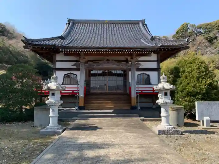 長福寺の本殿・本堂