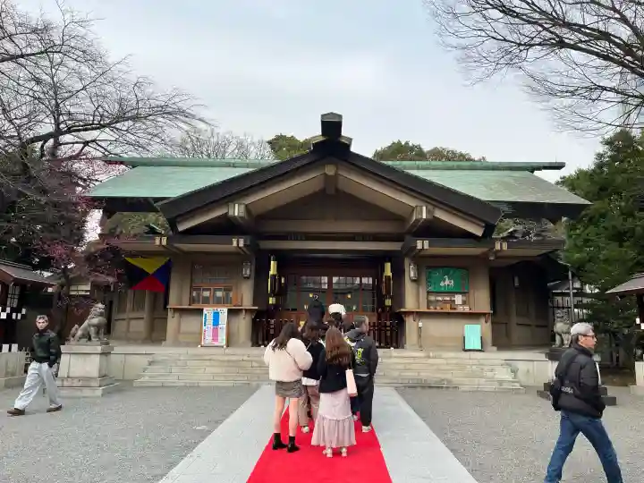 東郷神社の{uncategorized: "未分類", other: "その他", undefined: "問題あり", building: "その他建物", grave: "お墓", sacred_gate: "鳥居", guardian: "狛犬", statue: "像", buddha: "仏像", history: "歴史", nature: "自然", garden: "庭園", animal: "動物", pagoda: "塔", temizu: "手水舎", mountain_gate: "山門・神門", sanctuary: "本殿・本堂", subordinate: "末社・摂社", art: "芸術", scenery: "景色", jizo: "地蔵", ema: "絵馬", goshuin: "御朱印", omikuji: "おみくじ", items: "授与品その他", amulet: "お守り", goshuincho: "御朱印帳", eats: "食事", festival: "お祭り", votive_dance: "神楽", shichigosan: "七五三参", wedding: "結婚式", experience: "体験その他", initially: "初詣", around: "周辺", anti_infection: "感染症対策"}