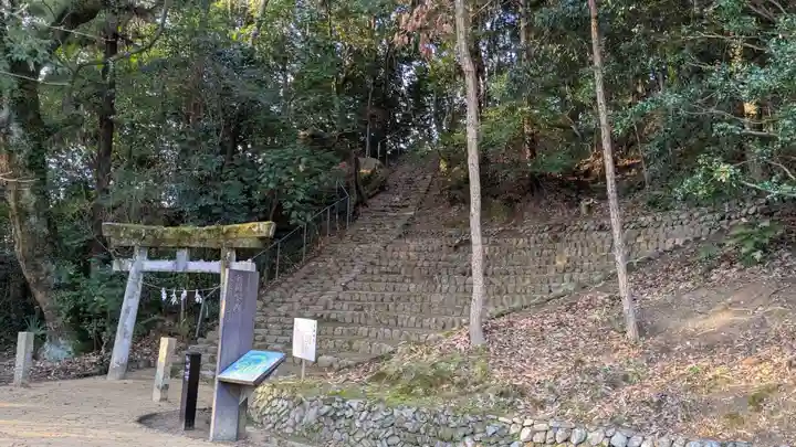 岩崎神社の鳥居