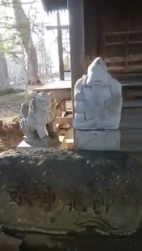 岩見澤神社の像