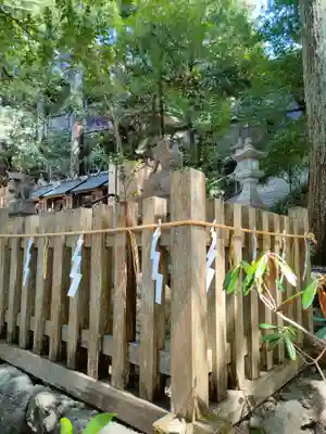 天河大辨財天社の末社・摂社