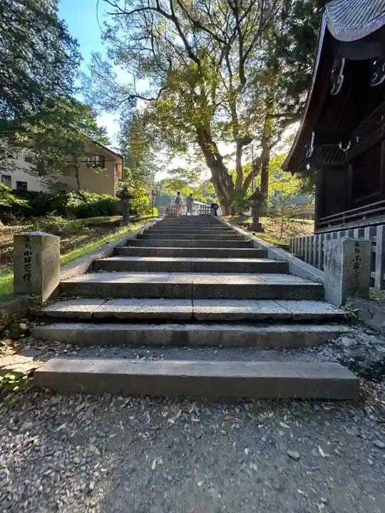 諏訪大社上社前宮(長野県)