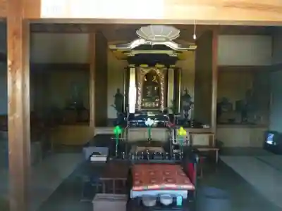 西方寺の本殿・本堂