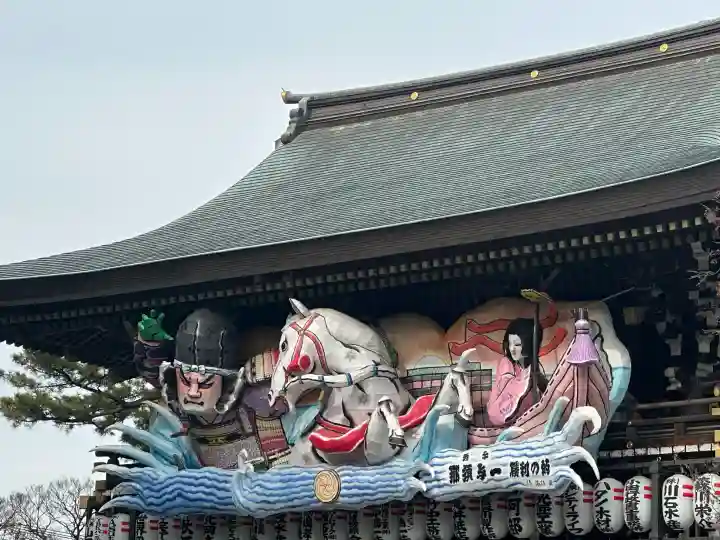 寒川神社の{uncategorized: "未分類", other: "その他", undefined: "問題あり", building: "その他建物", grave: "お墓", sacred_gate: "鳥居", guardian: "狛犬", statue: "像", buddha: "仏像", history: "歴史", nature: "自然", garden: "庭園", animal: "動物", pagoda: "塔", temizu: "手水舎", mountain_gate: "山門・神門", sanctuary: "本殿・本堂", subordinate: "末社・摂社", art: "芸術", scenery: "景色", jizo: "地蔵", ema: "絵馬", goshuin: "御朱印", omikuji: "おみくじ", items: "授与品その他", amulet: "お守り", goshuincho: "御朱印帳", eats: "食事", festival: "お祭り", votive_dance: "神楽", shichigosan: "七五三参", wedding: "結婚式", experience: "体験その他", initially: "初詣", around: "周辺", anti_infection: "感染症対策"}