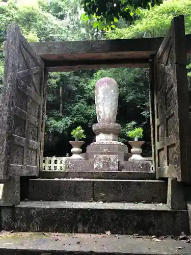 長保寺のお墓