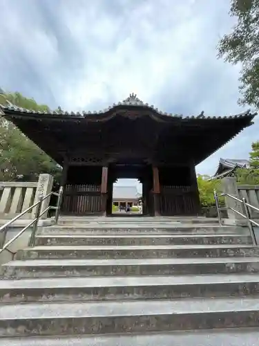 屋島寺の山門