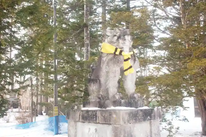 鹿追神社の狛犬