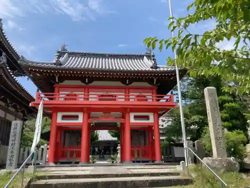 護国寺の山門