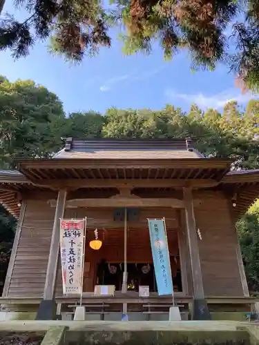 白久神社の本殿・本堂