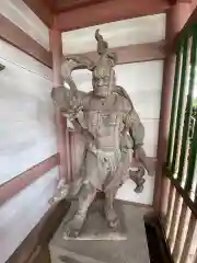 藥王院温泉寺の像