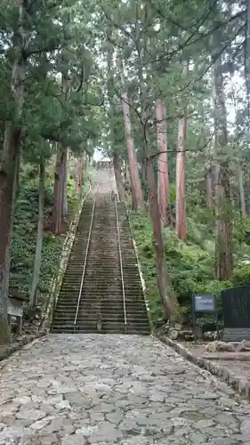 久遠寺の建物その他