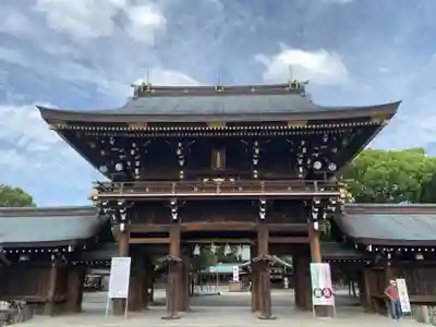 真清田神社の山門・神門