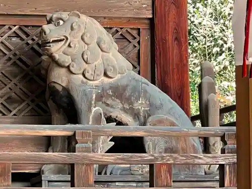 印岐志呂神社の狛犬