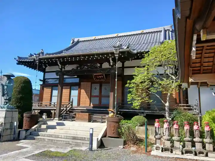 観音寺の{uncategorized: "未分類", other: "その他", undefined: "問題あり", building: "その他建物", grave: "お墓", sacred_gate: "鳥居", guardian: "狛犬", statue: "像", buddha: "仏像", history: "歴史", nature: "自然", garden: "庭園", animal: "動物", pagoda: "塔", temizu: "手水舎", mountain_gate: "山門・神門", sanctuary: "本殿・本堂", subordinate: "末社・摂社", art: "芸術", scenery: "景色", jizo: "地蔵", ema: "絵馬", goshuin: "御朱印", omikuji: "おみくじ", items: "授与品その他", amulet: "お守り", goshuincho: "御朱印帳", eats: "食事", festival: "お祭り", votive_dance: "神楽", shichigosan: "七五三参", wedding: "結婚式", experience: "体験その他", initially: "初詣", around: "周辺", anti_infection: "感染症対策"}