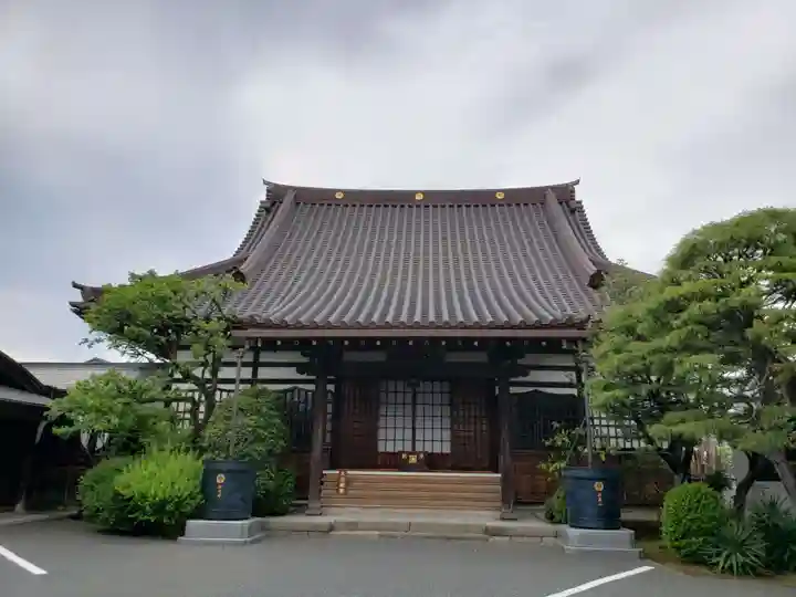 理性寺の本殿・本堂