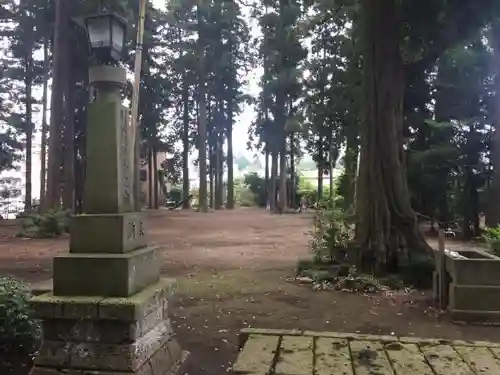 鶏峯神社の建物その他