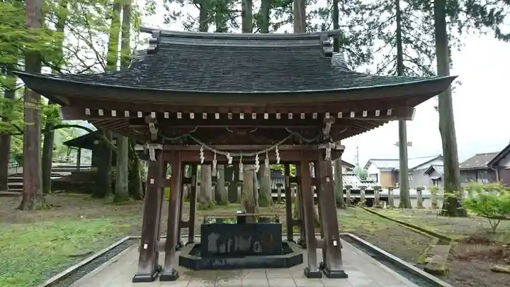 岡太神社の手水舎
