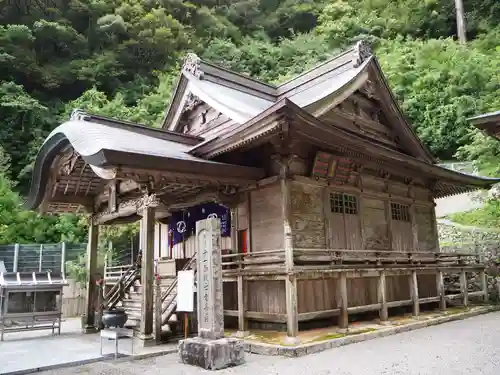 神峯寺の本殿