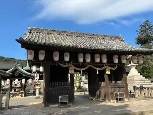 吉備津彦神社の山門