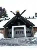 砂川神社の{uncategorized: "未分類", other: "その他", undefined: "問題あり", building: "その他建物", grave: "お墓", sacred_gate: "鳥居", guardian: "狛犬", statue: "像", buddha: "仏像", history: "歴史", nature: "自然", garden: "庭園", animal: "動物", pagoda: "塔", temizu: "手水舎", mountain_gate: "山門・神門", sanctuary: "本殿・本堂", subordinate: "末社・摂社", art: "芸術", scenery: "景色", jizo: "地蔵", ema: "絵馬", goshuin: "御朱印", omikuji: "おみくじ", items: "授与品その他", amulet: "お守り", goshuincho: "御朱印帳", eats: "食事", festival: "お祭り", votive_dance: "神楽", shichigosan: "七五三参", wedding: "結婚式", experience: "体験その他", initially: "初詣", around: "周辺", anti_infection: "感染症対策"}