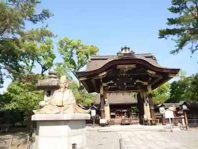 豊国神社の本殿・本堂