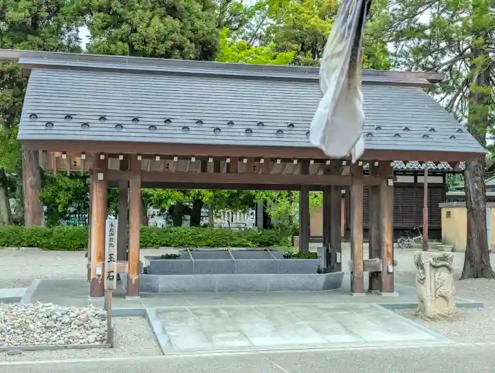 射水神社の{uncategorized: "未分類", other: "その他", undefined: "問題あり", building: "その他建物", grave: "お墓", sacred_gate: "鳥居", guardian: "狛犬", statue: "像", buddha: "仏像", history: "歴史", nature: "自然", garden: "庭園", animal: "動物", pagoda: "塔", temizu: "手水舎", mountain_gate: "山門・神門", sanctuary: "本殿・本堂", subordinate: "末社・摂社", art: "芸術", scenery: "景色", jizo: "地蔵", ema: "絵馬", goshuin: "御朱印", omikuji: "おみくじ", items: "授与品その他", amulet: "お守り", goshuincho: "御朱印帳", eats: "食事", festival: "お祭り", votive_dance: "神楽", shichigosan: "七五三参", wedding: "結婚式", experience: "体験その他", initially: "初詣", around: "周辺", anti_infection: "感染症対策"}