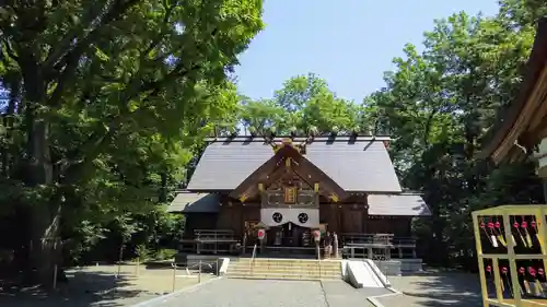 旭川神社の本殿