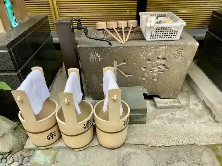 宗慶寺の{uncategorized: "未分類", other: "その他", undefined: "問題あり", building: "その他建物", grave: "お墓", sacred_gate: "鳥居", guardian: "狛犬", statue: "像", buddha: "仏像", history: "歴史", nature: "自然", garden: "庭園", animal: "動物", pagoda: "塔", temizu: "手水舎", mountain_gate: "山門・神門", sanctuary: "本殿・本堂", subordinate: "末社・摂社", art: "芸術", scenery: "景色", jizo: "地蔵", ema: "絵馬", goshuin: "御朱印", omikuji: "おみくじ", items: "授与品その他", amulet: "お守り", goshuincho: "御朱印帳", eats: "食事", festival: "お祭り", votive_dance: "神楽", shichigosan: "七五三参", wedding: "結婚式", experience: "体験その他", initially: "初詣", around: "周辺", anti_infection: "感染症対策"}