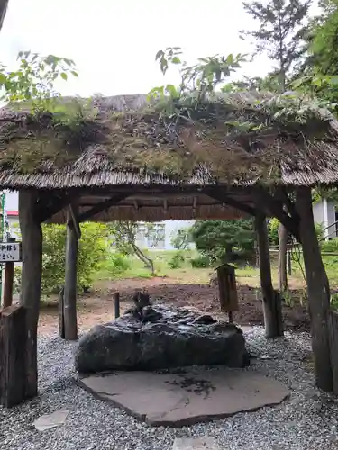 義經神社の手水