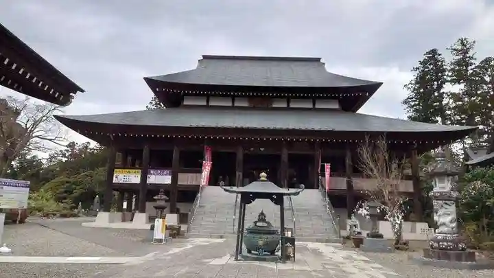 高蔵寺の本殿・本堂