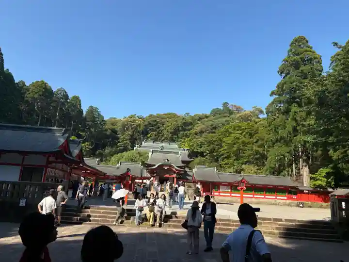 霧島神宮の{uncategorized: "未分類", other: "その他", undefined: "問題あり", building: "その他建物", grave: "お墓", sacred_gate: "鳥居", guardian: "狛犬", statue: "像", buddha: "仏像", history: "歴史", nature: "自然", garden: "庭園", animal: "動物", pagoda: "塔", temizu: "手水舎", mountain_gate: "山門・神門", sanctuary: "本殿・本堂", subordinate: "末社・摂社", art: "芸術", scenery: "景色", jizo: "地蔵", ema: "絵馬", goshuin: "御朱印", omikuji: "おみくじ", items: "授与品その他", amulet: "お守り", goshuincho: "御朱印帳", eats: "食事", festival: "お祭り", votive_dance: "神楽", shichigosan: "七五三参", wedding: "結婚式", experience: "体験その他", initially: "初詣", around: "周辺", anti_infection: "感染症対策"}