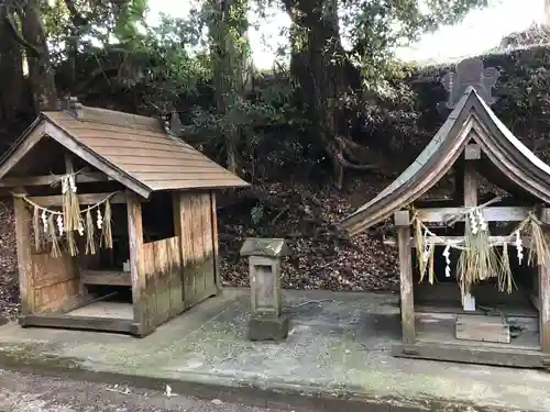 古都辺神社の末社・摂社