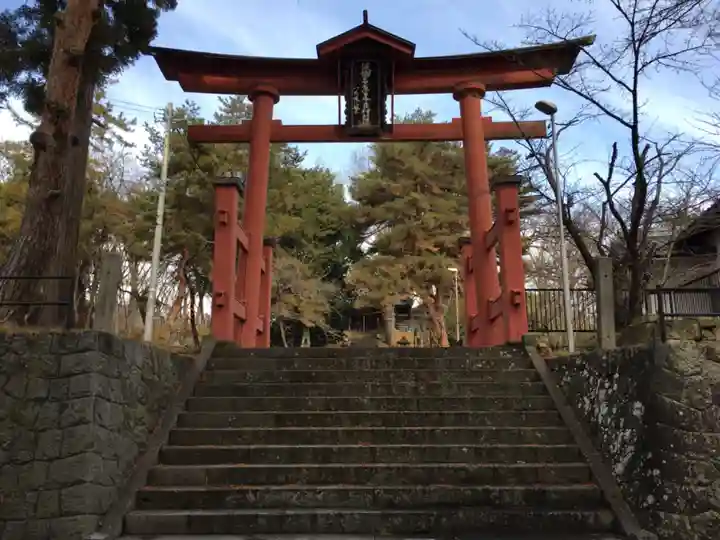 健御名方富命彦神別神社の鳥居