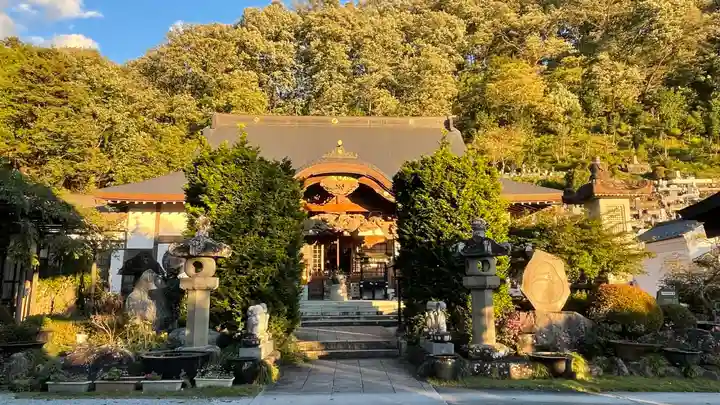 野坂寺の本殿・本堂