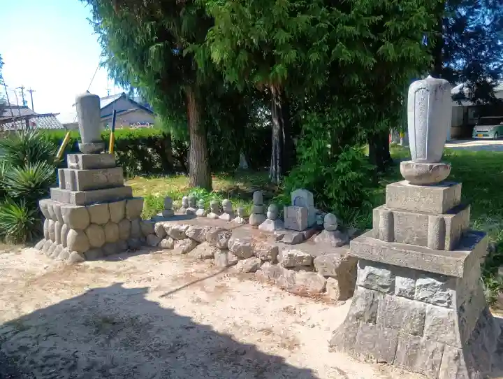 普門寺の{uncategorized: "未分類", other: "その他", undefined: "問題あり", building: "その他建物", grave: "お墓", sacred_gate: "鳥居", guardian: "狛犬", statue: "像", buddha: "仏像", history: "歴史", nature: "自然", garden: "庭園", animal: "動物", pagoda: "塔", temizu: "手水舎", mountain_gate: "山門・神門", sanctuary: "本殿・本堂", subordinate: "末社・摂社", art: "芸術", scenery: "景色", jizo: "地蔵", ema: "絵馬", goshuin: "御朱印", omikuji: "おみくじ", items: "授与品その他", amulet: "お守り", goshuincho: "御朱印帳", eats: "食事", festival: "お祭り", votive_dance: "神楽", shichigosan: "七五三参", wedding: "結婚式", experience: "体験その他", initially: "初詣", around: "周辺", anti_infection: "感染症対策"}