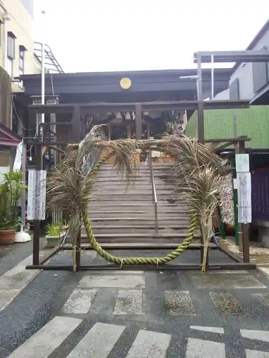 菊名神社の本殿・本堂
