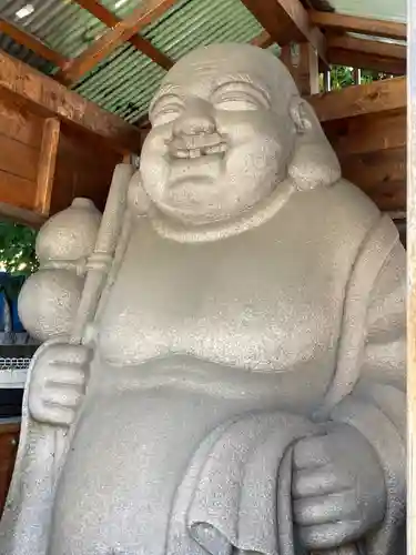 貴船神社の像