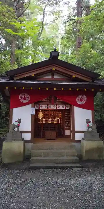 宝登山神社の末社・摂社