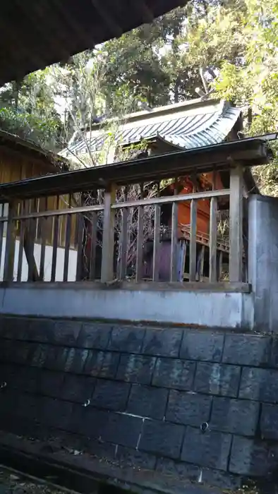 宇迦神社の建物その他