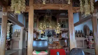 鶴林寺の本殿・本堂