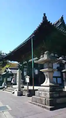 石山寺の山門・神門