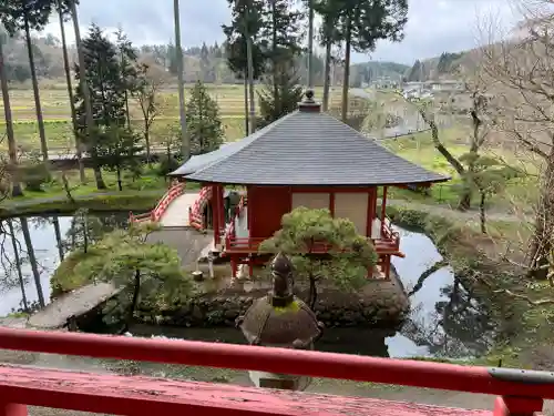 達谷西光寺(岩手県)